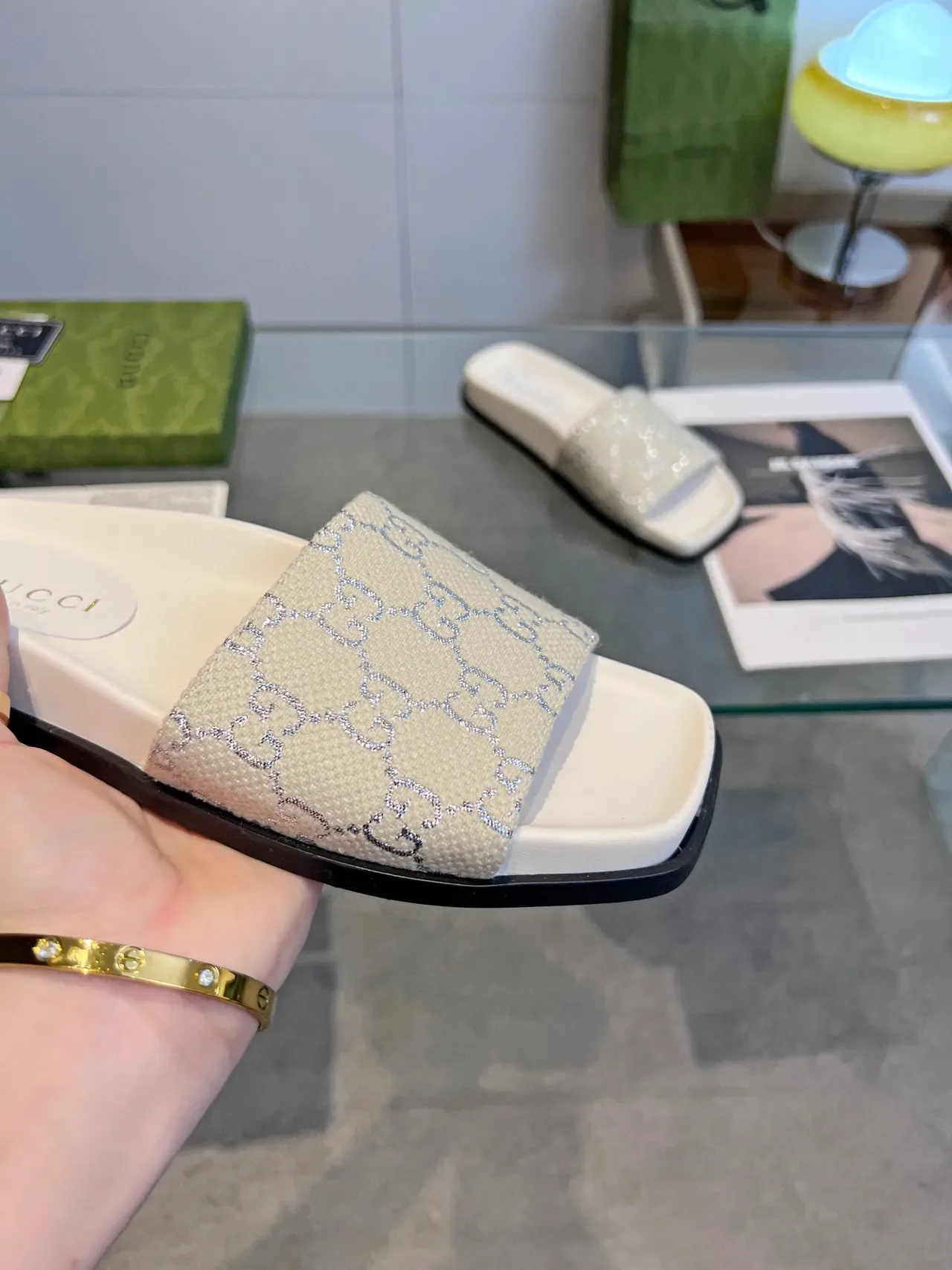 Gucci Screener Beige Glitter GG Monogram Chinelos 3