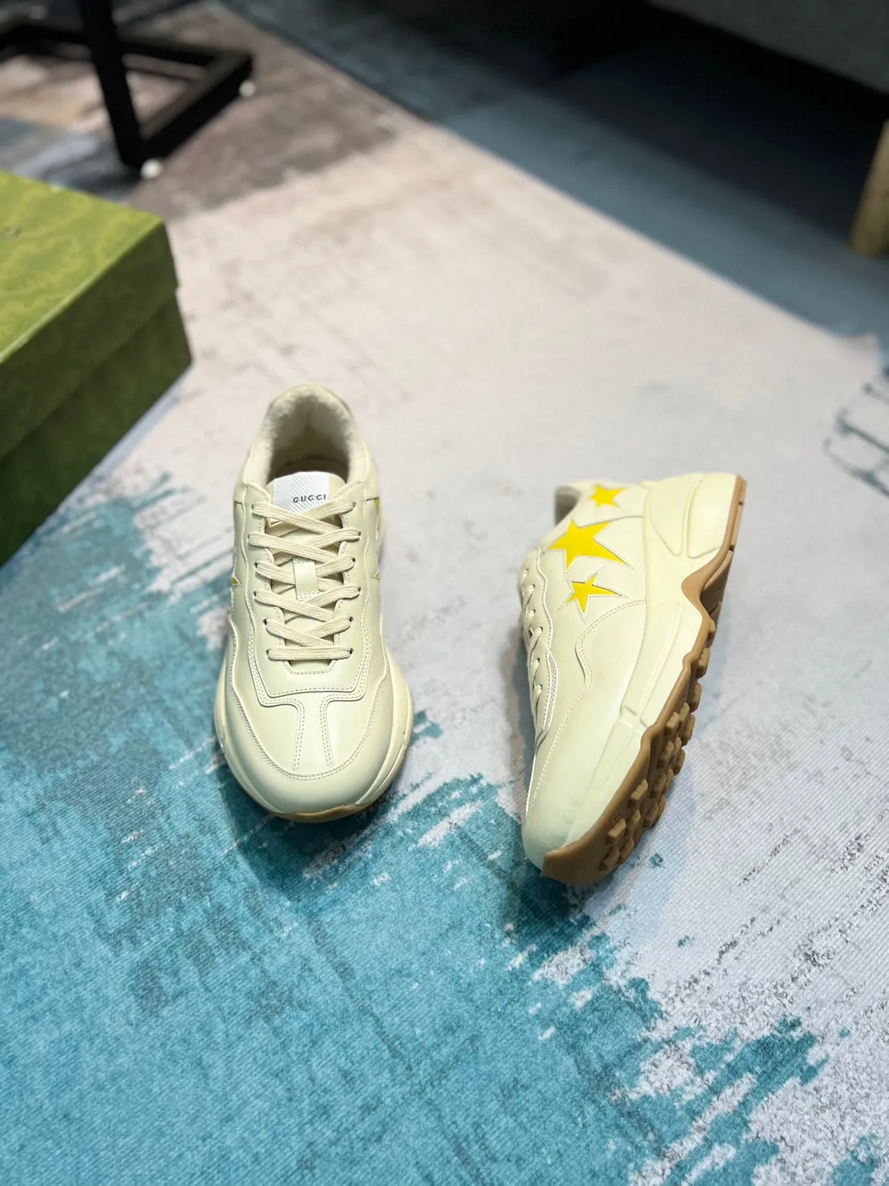 Gucci Screener Beige Yellow Off-White Leather Star Appliqués Lifestyle Sneakers 4