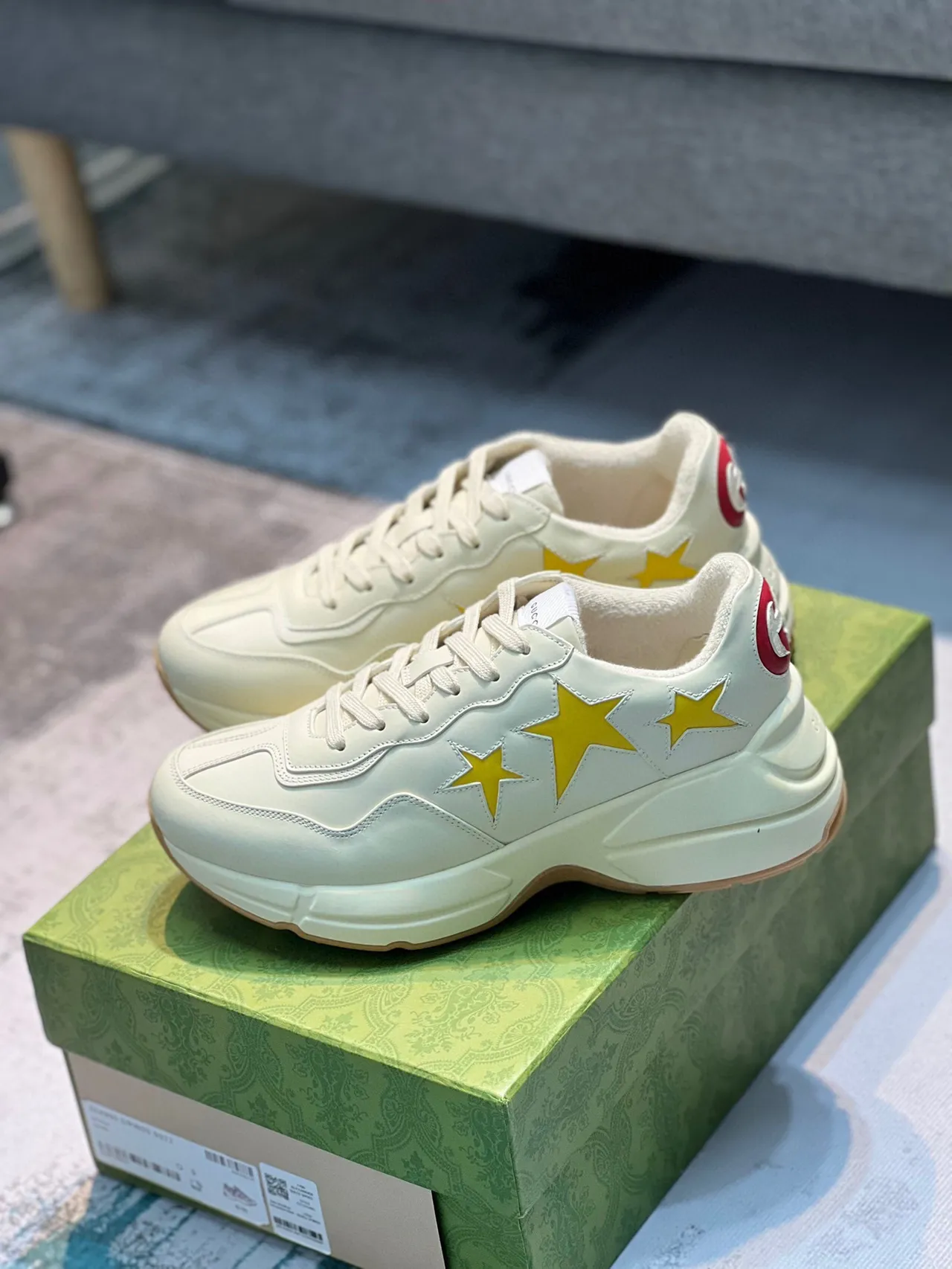 Gucci Screener Beige Yellow Off-White Leather Star Appliqués Lifestyle Sneakers 7