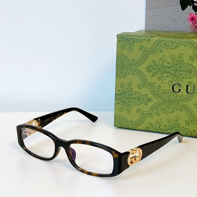 Gucci Screener Black White Rectangular Silhouette Thin Acetate Frame Sunglasses 3