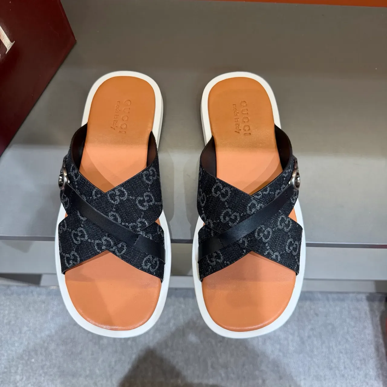 Gucci Screener Cross-Strap Logo-Print Slide Slippers 3