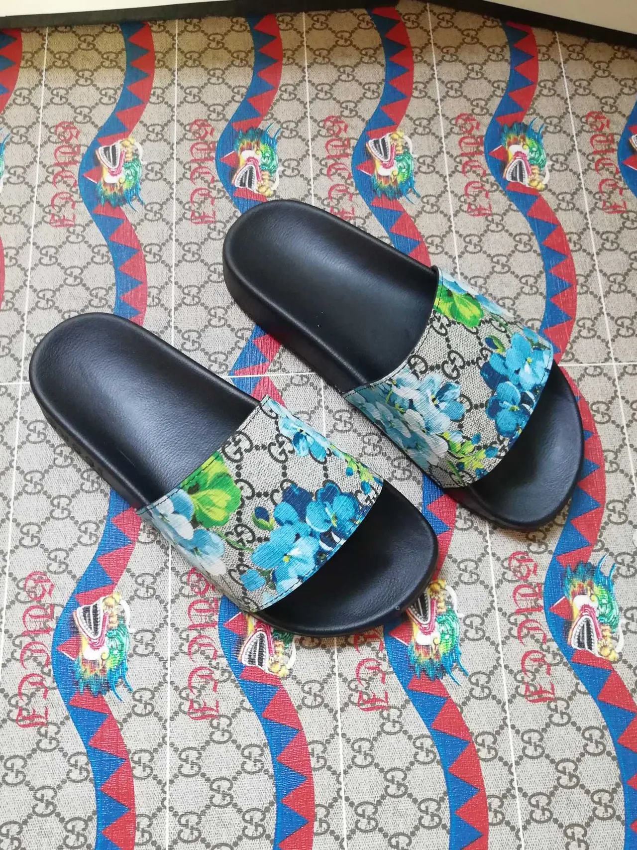Gucci Screener imprimé floral GG Supreme slides 3
