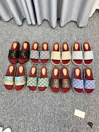 Gucci Screener Gray GG Monogram Red Footbed Slippers 2