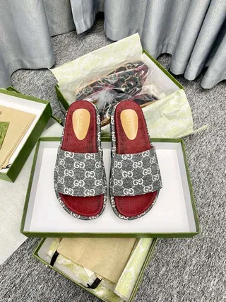 Gucci Screener Gray GG Monogram Red Footbed Slippers 4