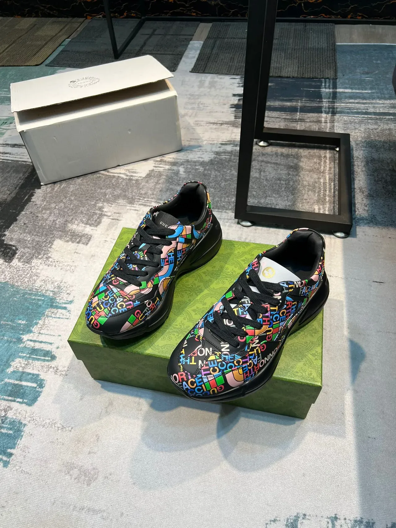 Gucci Screener Multicolor Logomania Lifestyle Sneakers 4