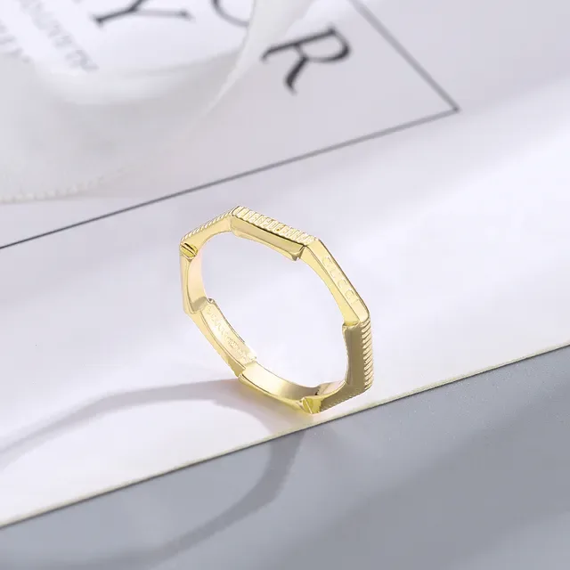 Gucci Screener Octagonal Gold-Tone Engraved Ring 9