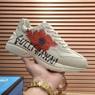Gucci Screener Off-White رسم زهوري أحذية رياضية سميكة