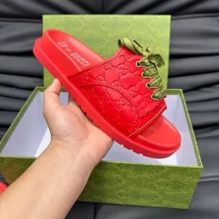 गुच्ची स्क्रीनर लाल हरा GG Monogram Embossed Leather Olive Ribbon Laces स्लिपर्स