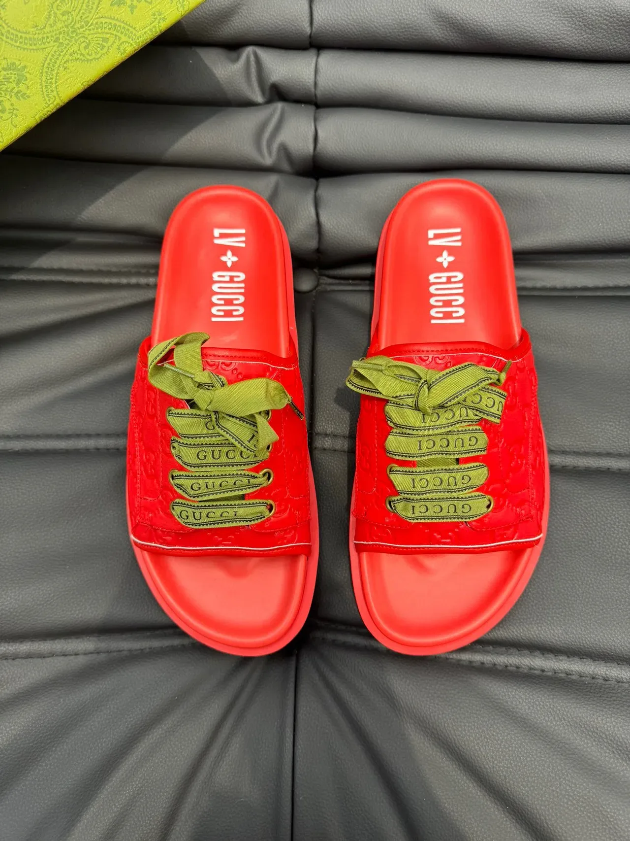 Gucci Screener Rouge Vert GG Monogram Embossed Leather Olive Ribbon Laces Pantoufles 2