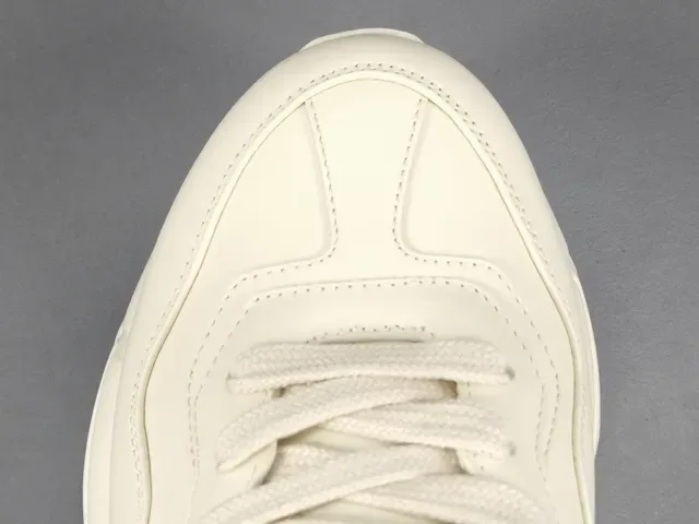 Gucci Screener Strawberry Graphic Off-White Lifestyle Sneakers 3