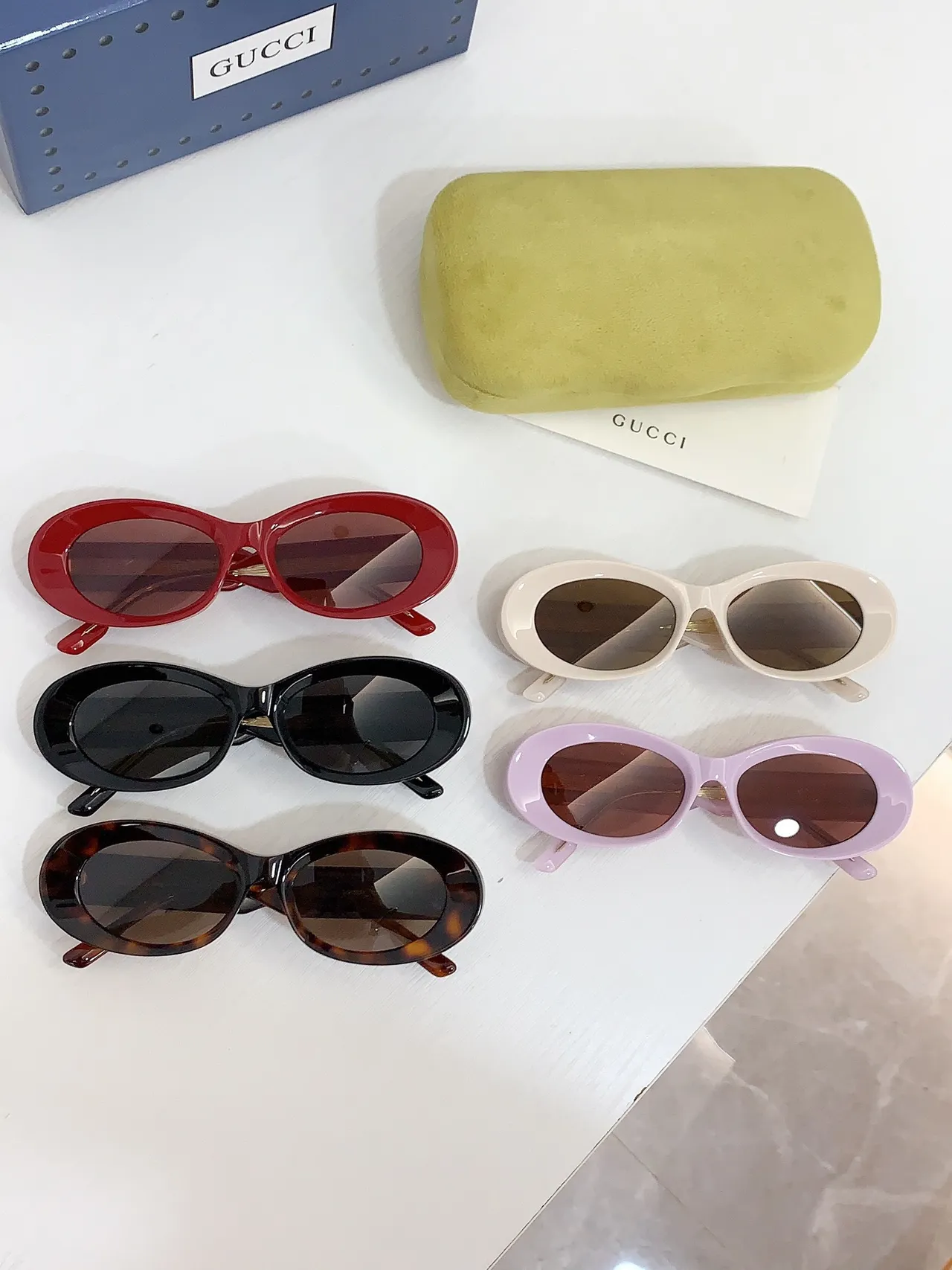 Gucci Screener Lunettes de Soleil Ovale Tortue 4