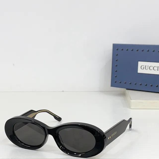 Gucci Screener Lunettes de Soleil Ovale Tortue 8