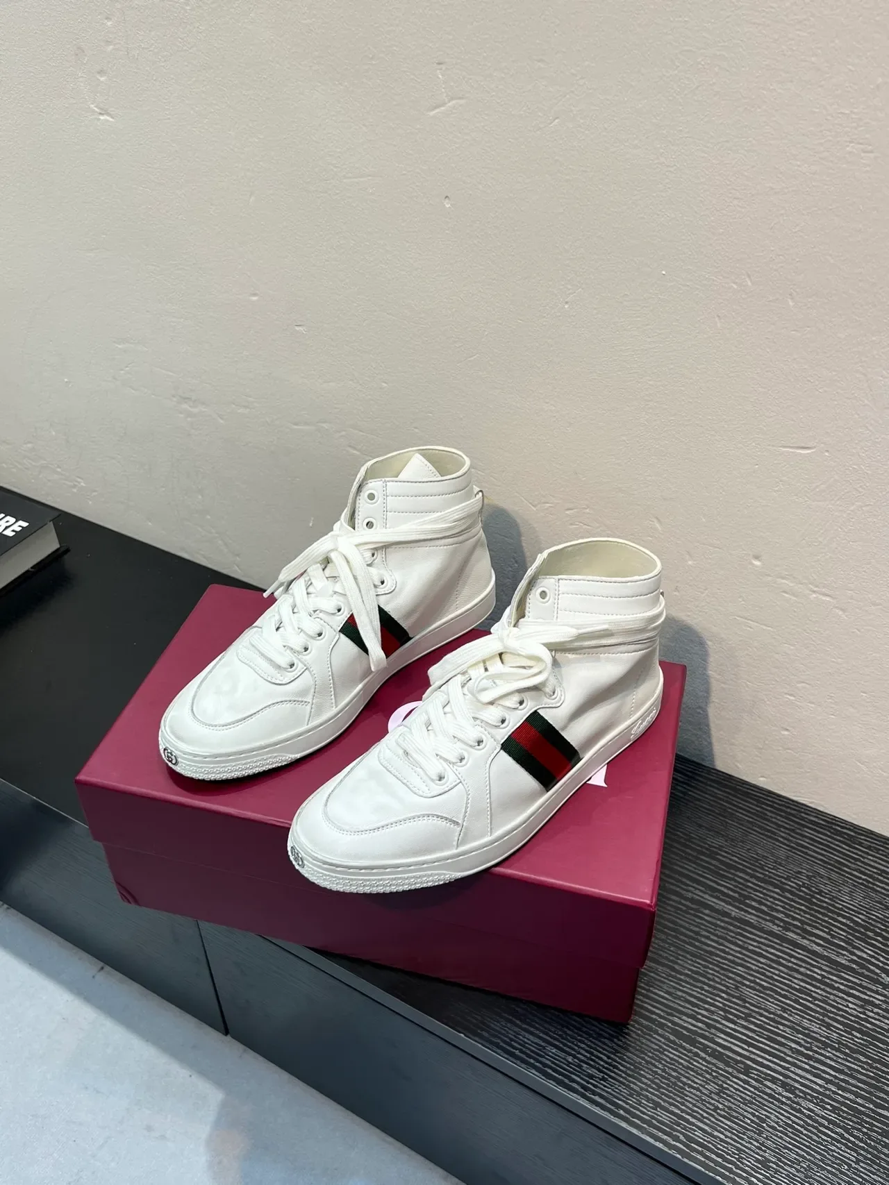 Gucci Screener White Red Green Web Stripe Lifestyle Sneaker 3