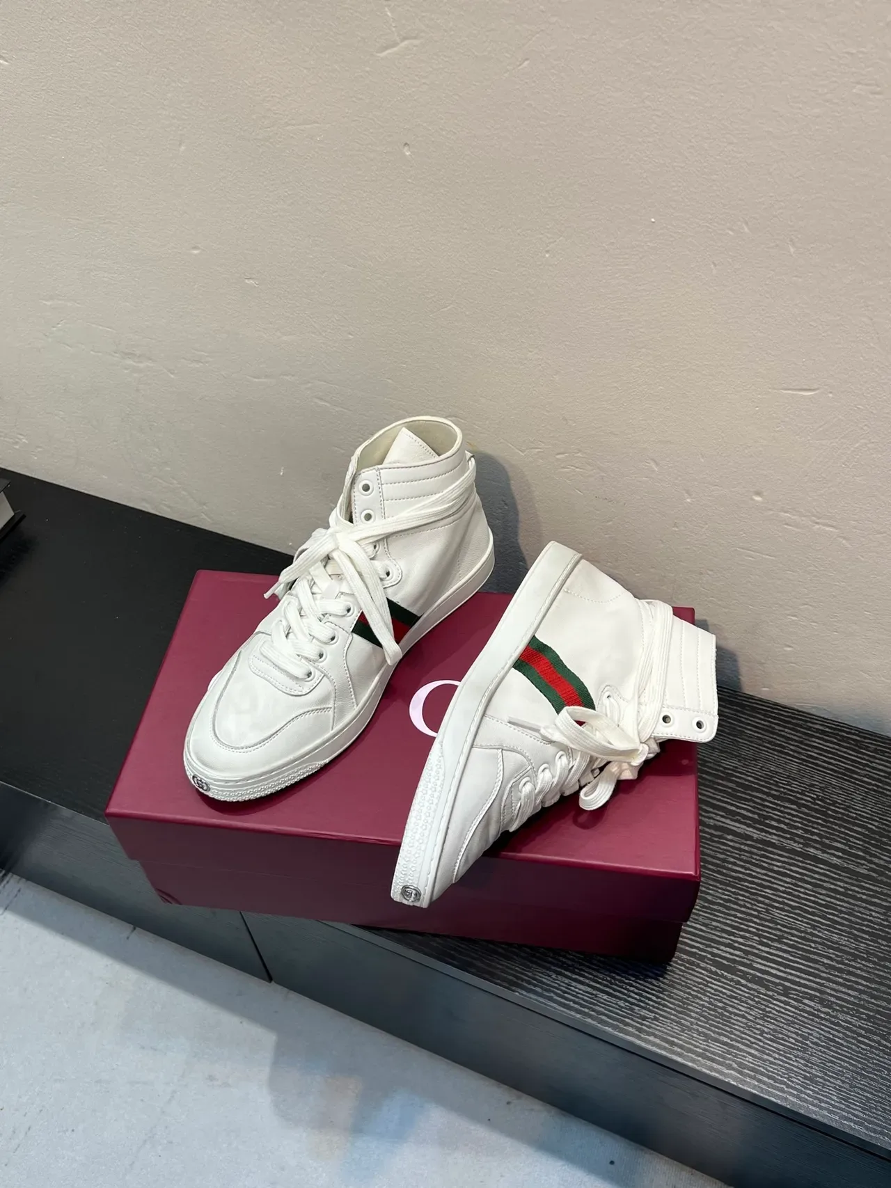 Gucci Screener White Red Green Web Stripe Lifestyle Sneaker 4