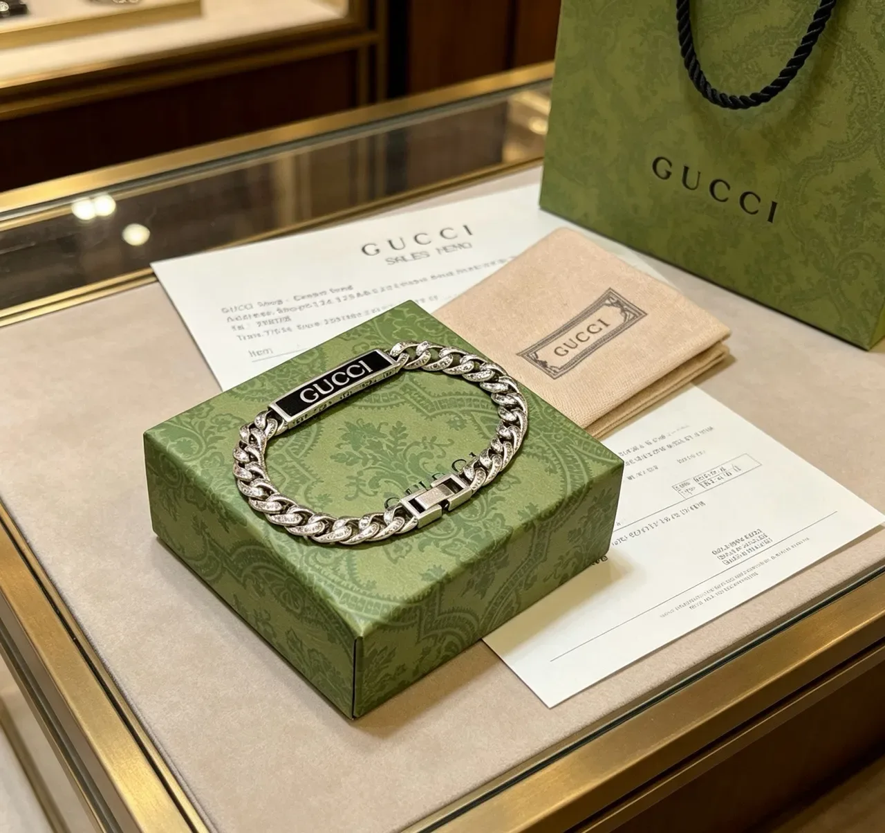 Gucci Silver Black Chunky Curb Chain Enamel Plaque Bracelet 7