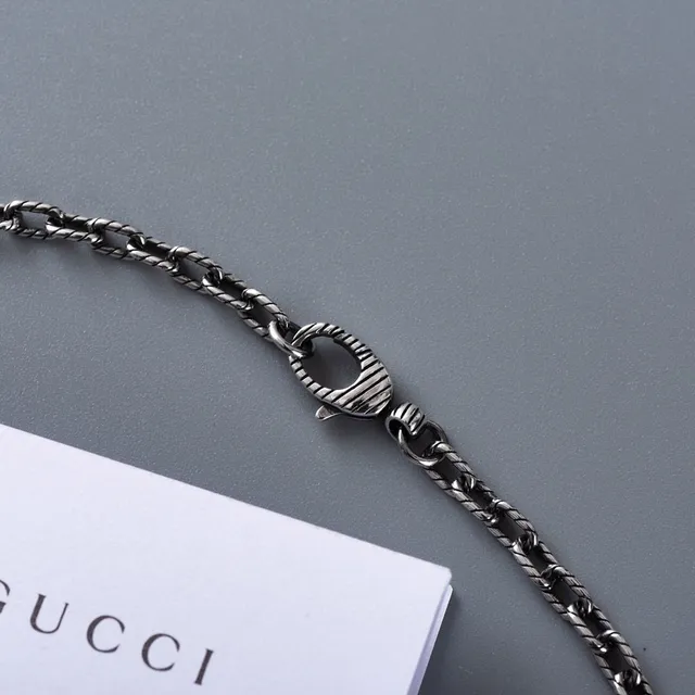 Gucci Silver Black Twisted Curb-Link Chain Interlocking Double-G Pendant Necklace 4