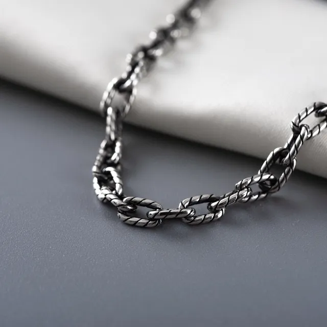 Gucci Silver Black Twisted Curb-Link Chain Interlocking Double-G Pendant Necklace 6