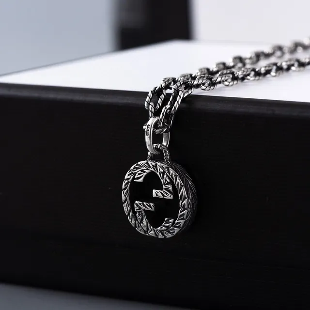 Gucci Silver Black Twisted Curb-Link Chain Interlocking Double-G Pendant Necklace 8