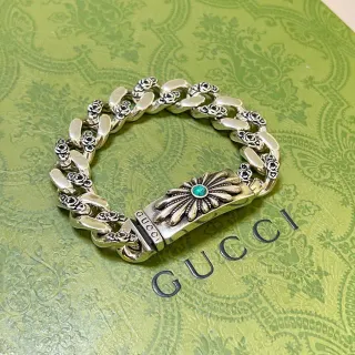 Gucci Corrente Curb-Link Grossa Prateado Verde com Motivos Florais Rosa nos Links Pulseira