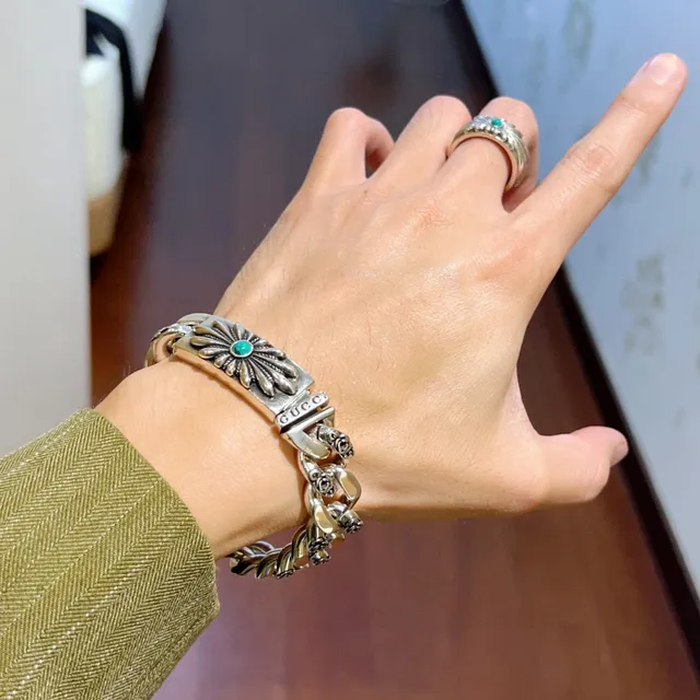 Gucci Silver Green Chunky Curb-Link Chain Floral Rose Motifs On Links Bracelet 9