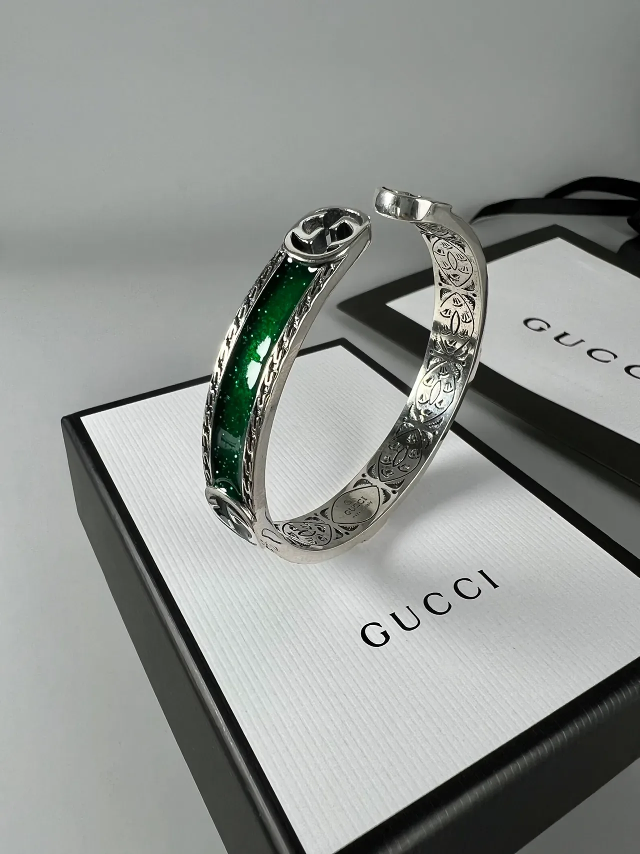 Gucci Silver Green Open Cuff Engraved Floral Motif Bracelet 2