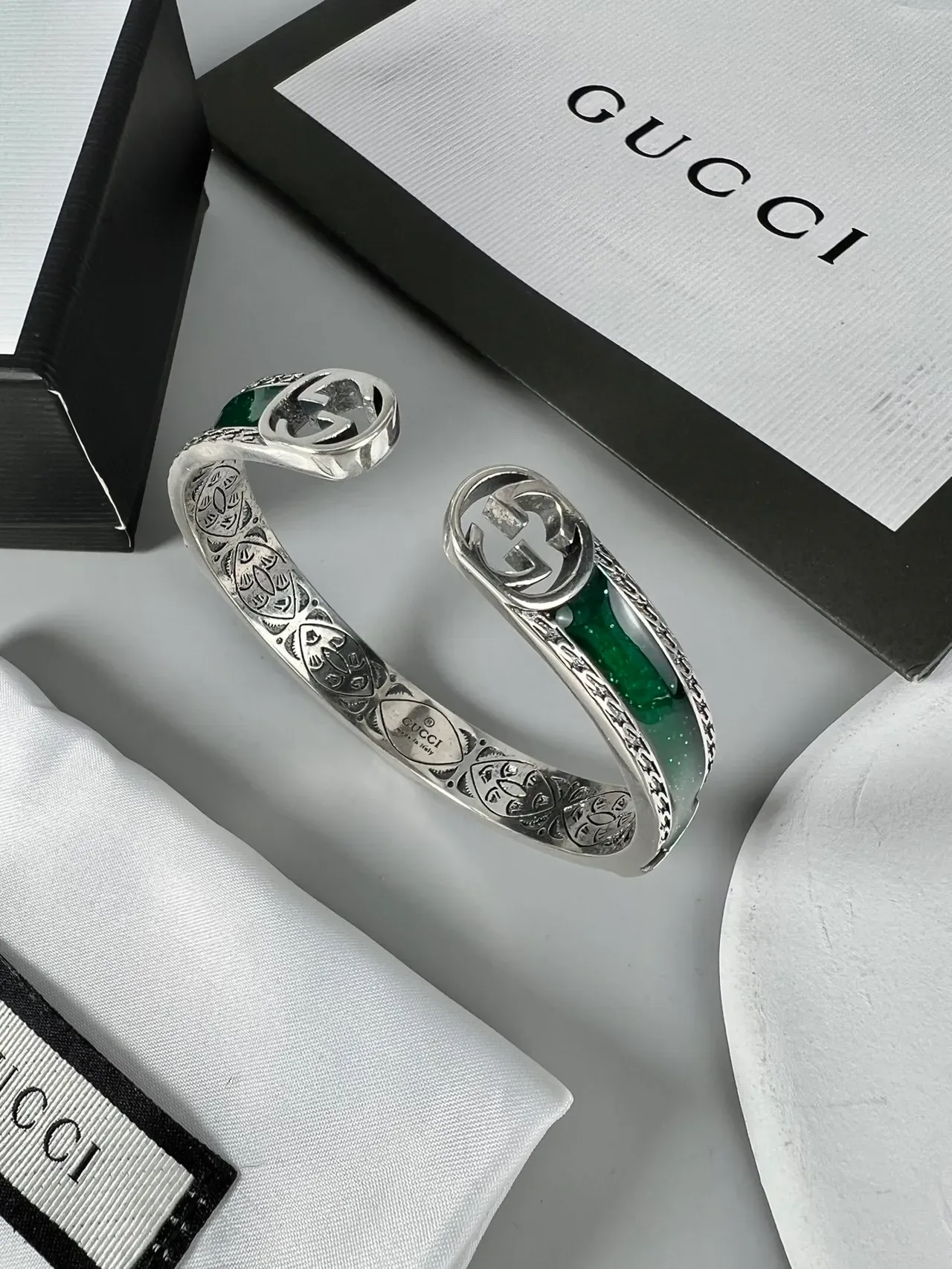 Gucci Silver Green Open Cuff Engraved Floral Motif Bracelet 6
