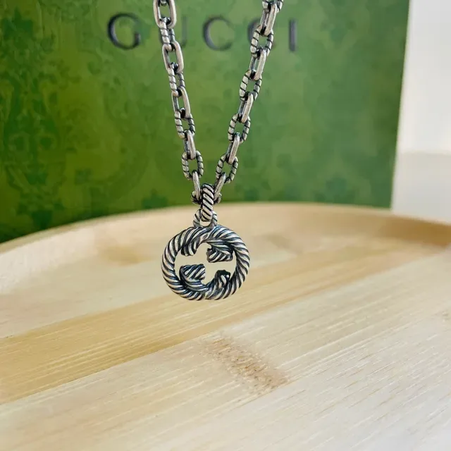 Gucci Silver Twisted Rope Motif Interlocking G Logo Necklace 2