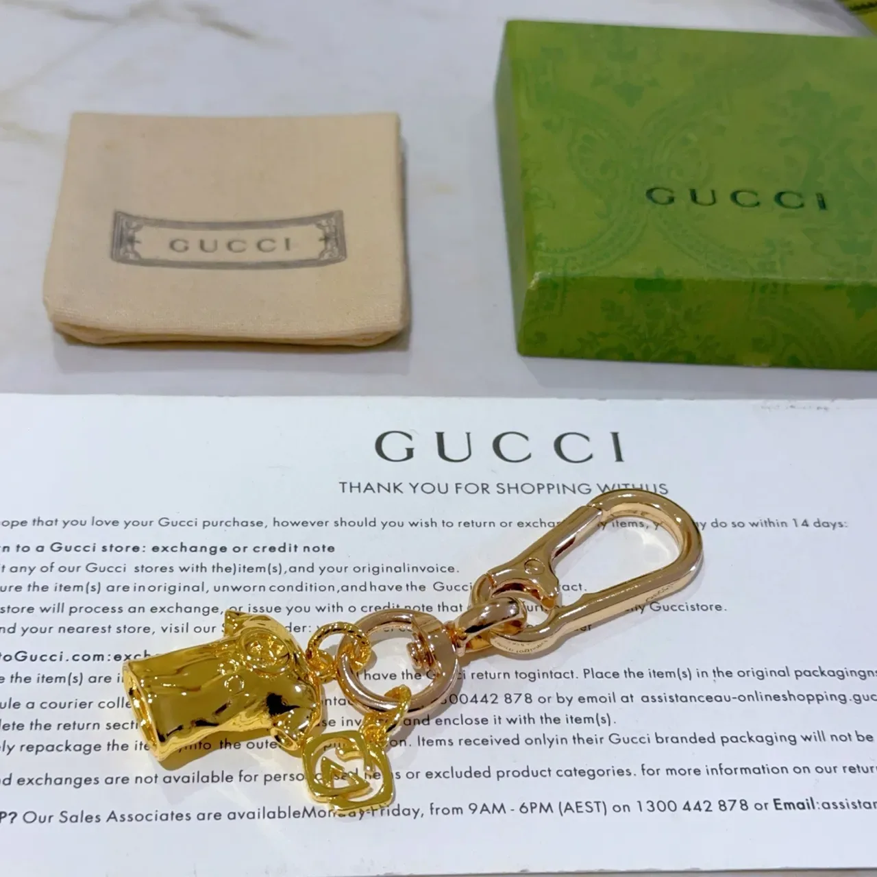 Gucci T-Shirt Charm Keychain Gold Green Polished Metal Bracelet 2