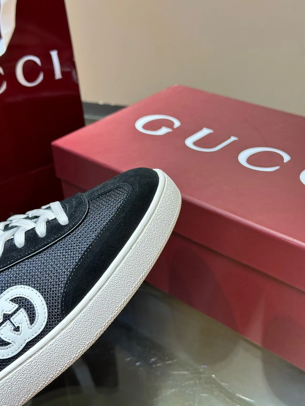 Gucci Tennis 1977 Black and White Lifestyle Sneakers 8