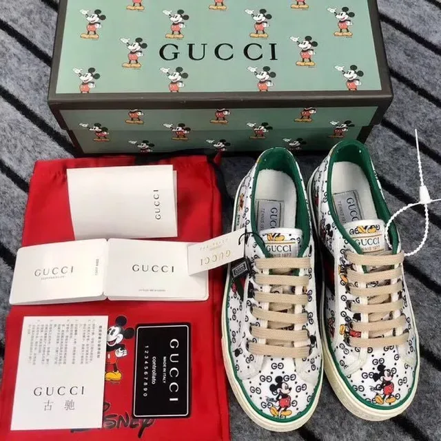 Gucci Tennis 1977 Mickey Mouse Print White Green Red Lifestyle Sneakers 4