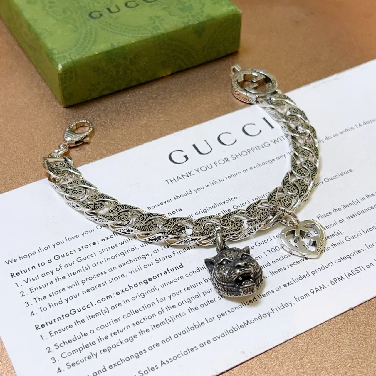 Gucci Tiger and Interlocking G Heart Charm Bracelet 4