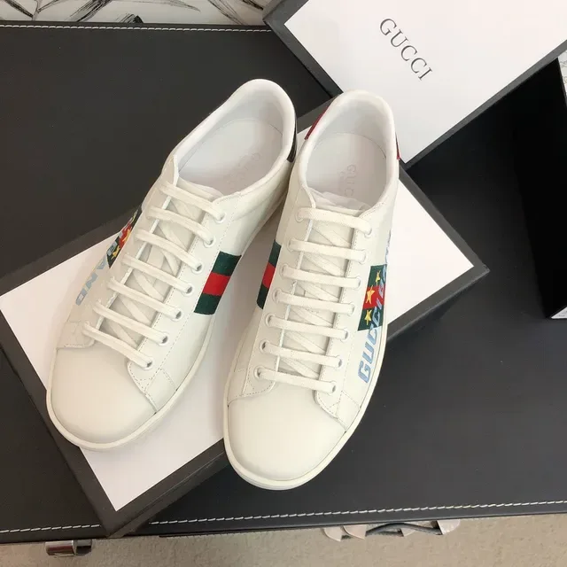 Gucci White Green Leather Low-Top Embroidered Branding Lifestyle Sneakers 4