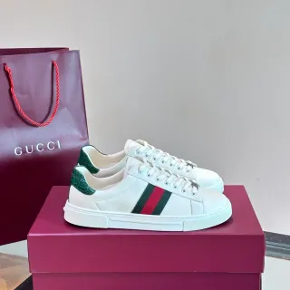 Gucci White Green Leather Web Stripe Side Panel Lifestyle Sneakers
