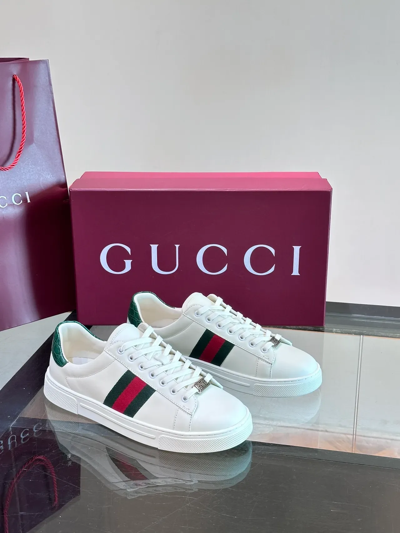 Gucci White Green Leather Web Stripe Side Panel Lifestyle Sneakers 4