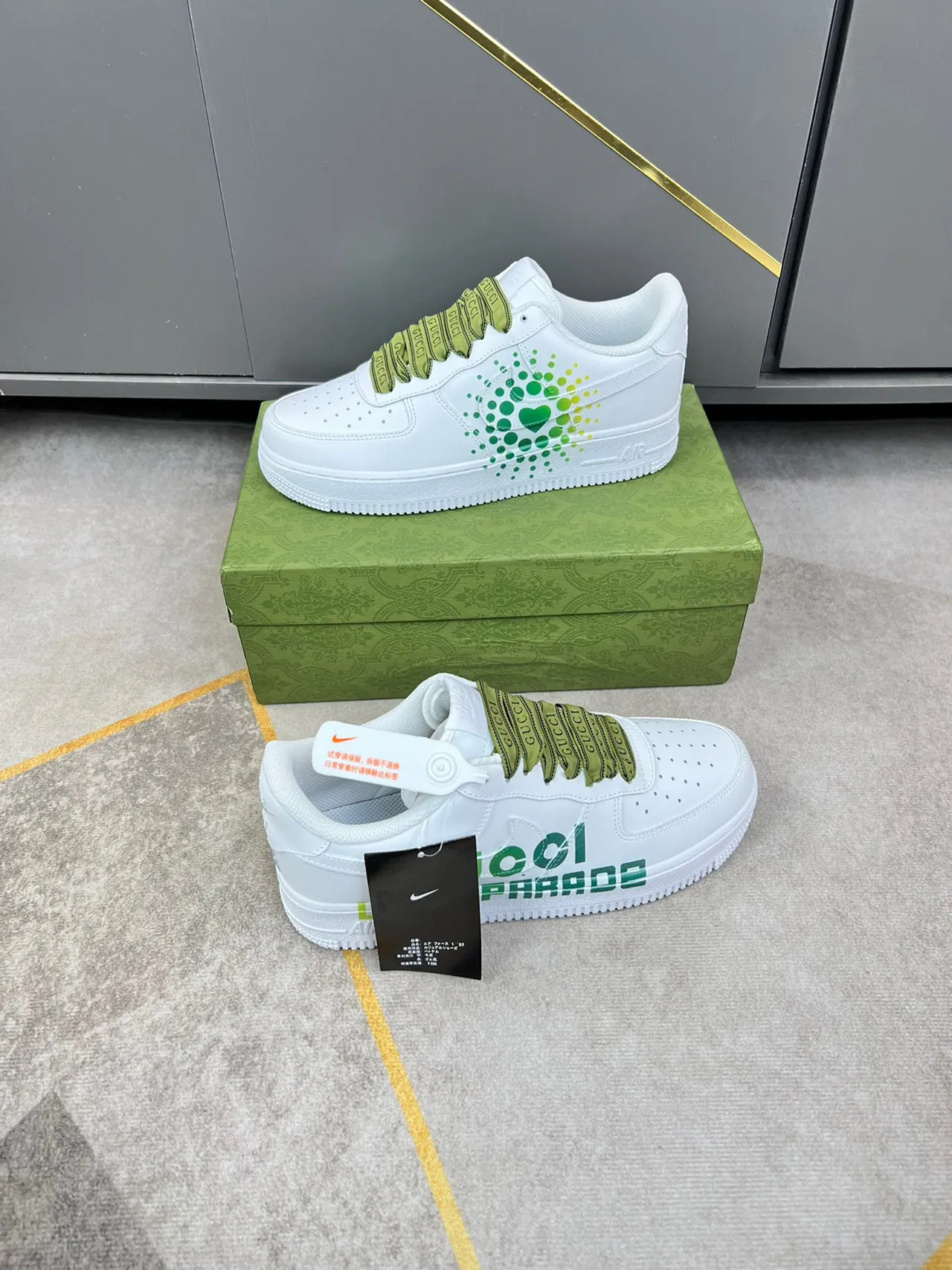 Gucci White Green Perforated Toe Flat Rubber Sole Lifestyle Sneakers 4