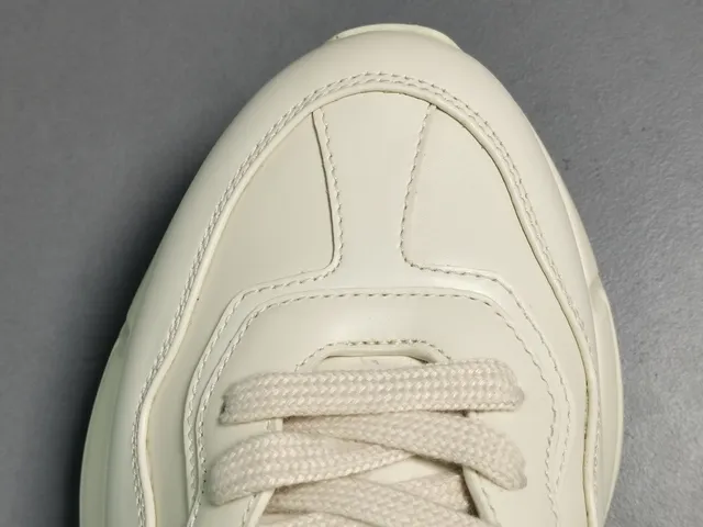 Gucci White Pink Chunky Platform Sole Smooth Leather Upper Lifestyle Sneakers 2
