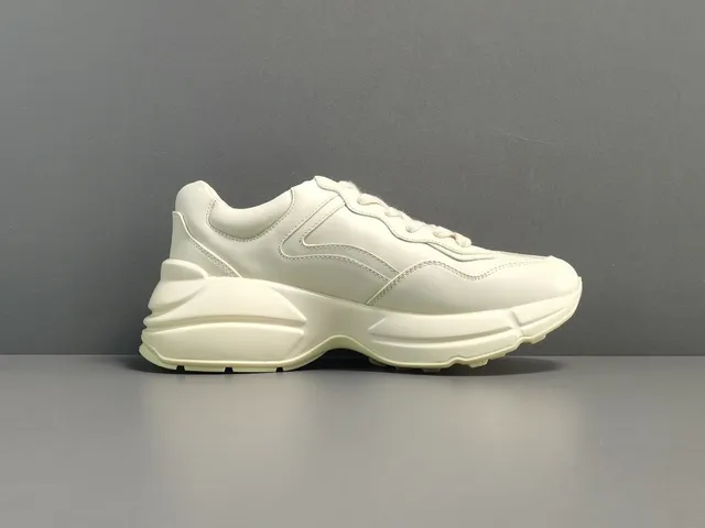 Gucci White Pink Chunky Platform Sole Smooth Leather Upper Lifestyle Sneakers 17