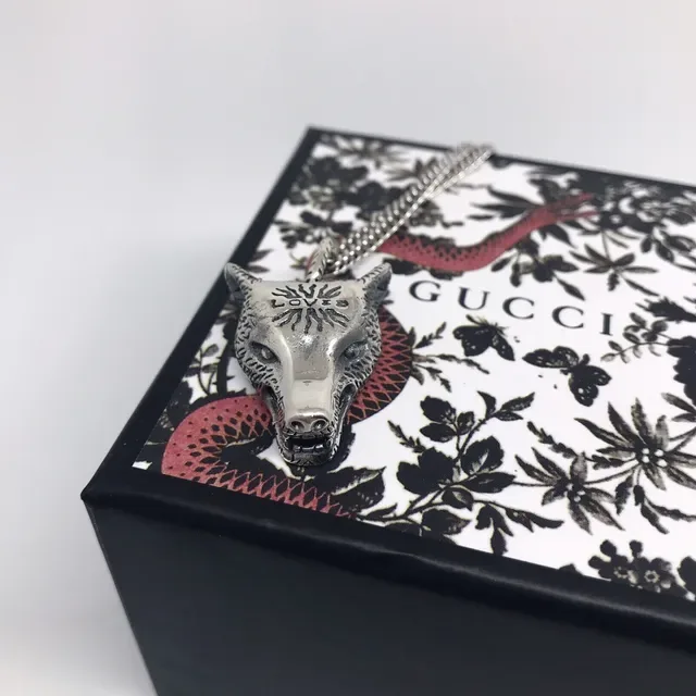 Gucci Wolf Head Pendant Silver Necklace 3