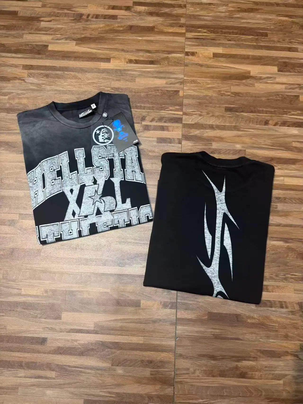 Hellstar Athletics Gradient Dip-Dye Glitter Print T-Shirt 2