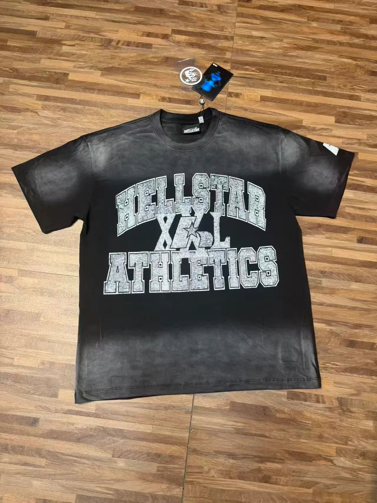 Hellstar Athletics Gradient Dip-Dye Glitter Print T-Shirt 3