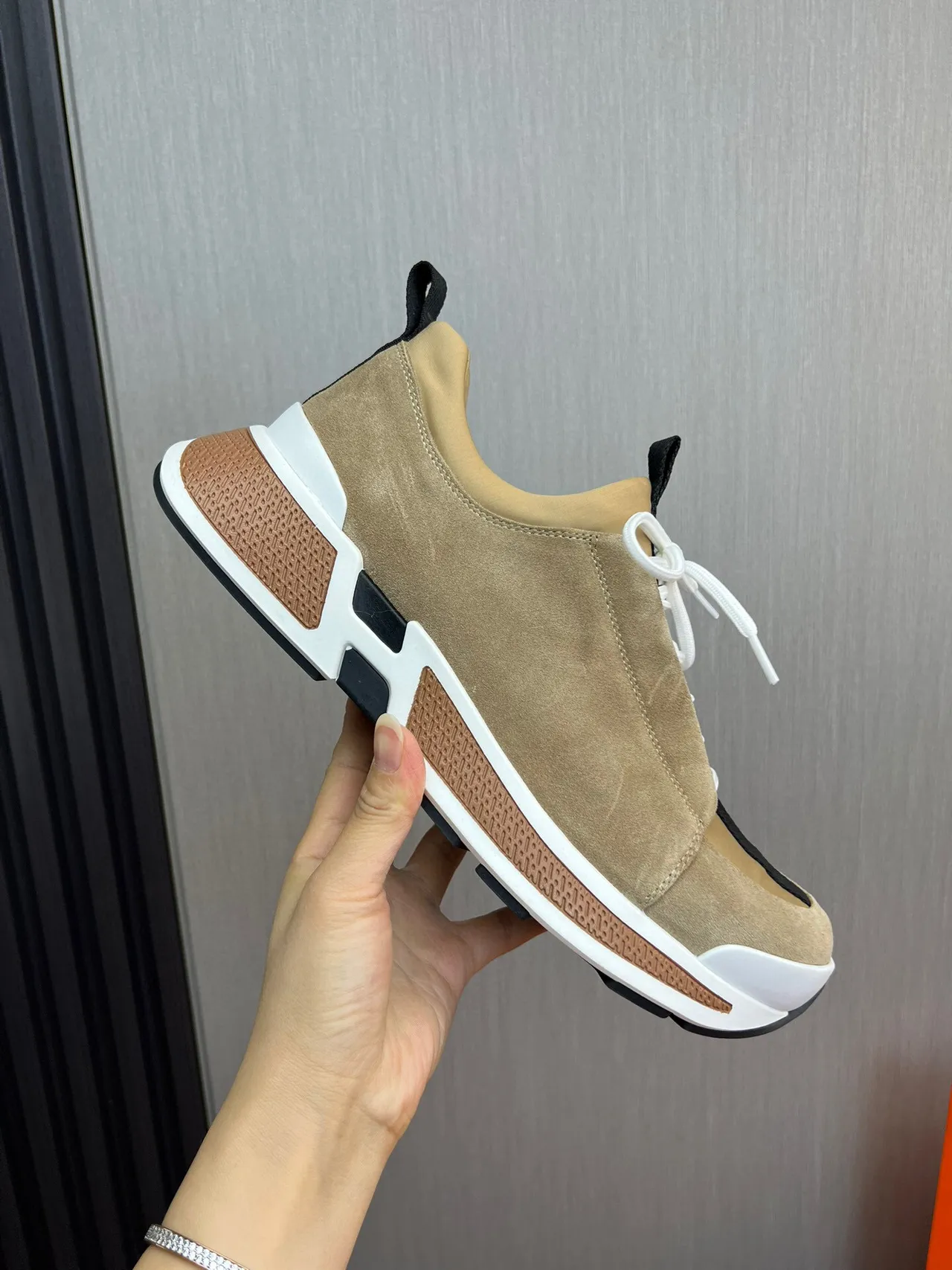 Hermès Beige White Suede Upper Sculpted Multi-Layer Midsole Lifestyle Sneakers 4