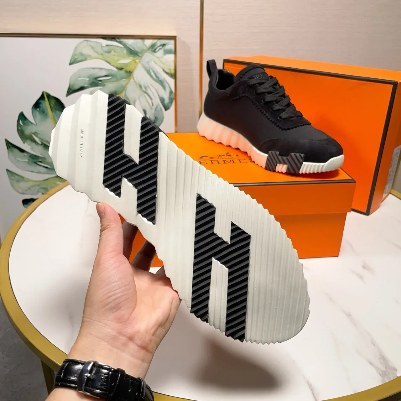 Hermès কালো সাদা টেক্সটাইল-स্যুয়েড উপর খাঁজযুক্ত মিডসোল লাইফস্টাইল স্নিকার্স 2