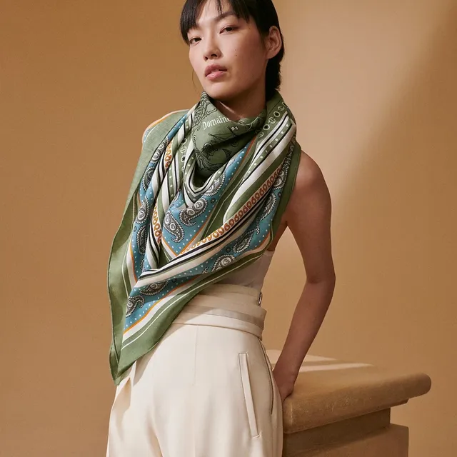 Hermès Foulard de soie vert bleu carré motif nautique imprimé 2