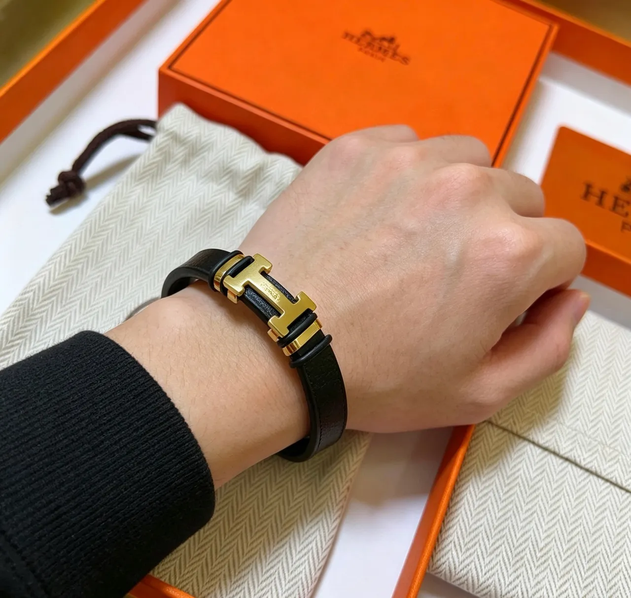 Hermès H-Clasp Black Leather Gold-Tone Bracelet 8