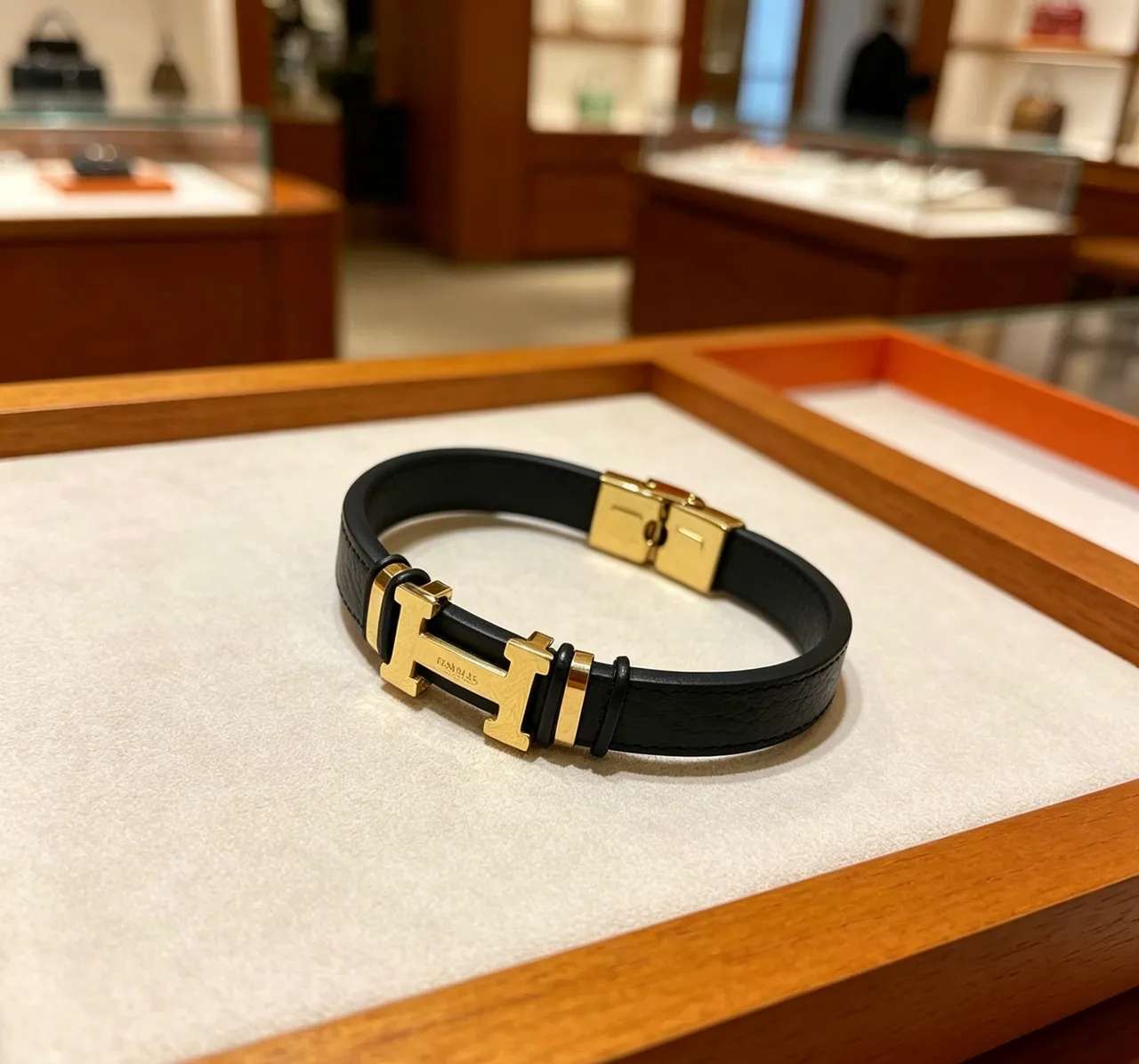 Hermès H-Clasp Black Leather Gold-Tone Bracelet 9
