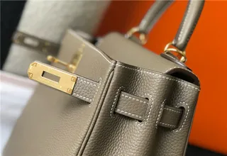 Hermès Kelly Brown Beige Structured Top-Handle Pebbled Leather Tote Bag 3