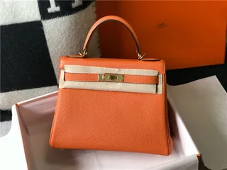Hermès Kelly Brown Beige Structured Top-Handle Pebbled Leather Tote Bag 24