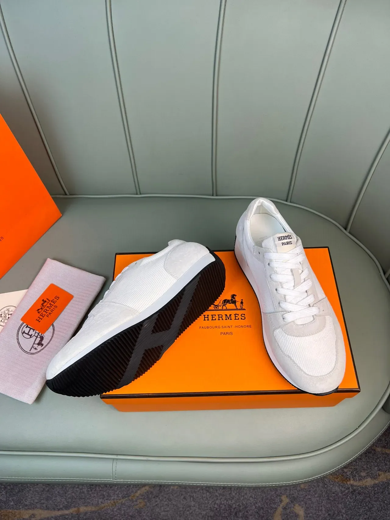 Hermès Lifestyle Sneaker Off-White and Gray Low-Top Sneakers 2