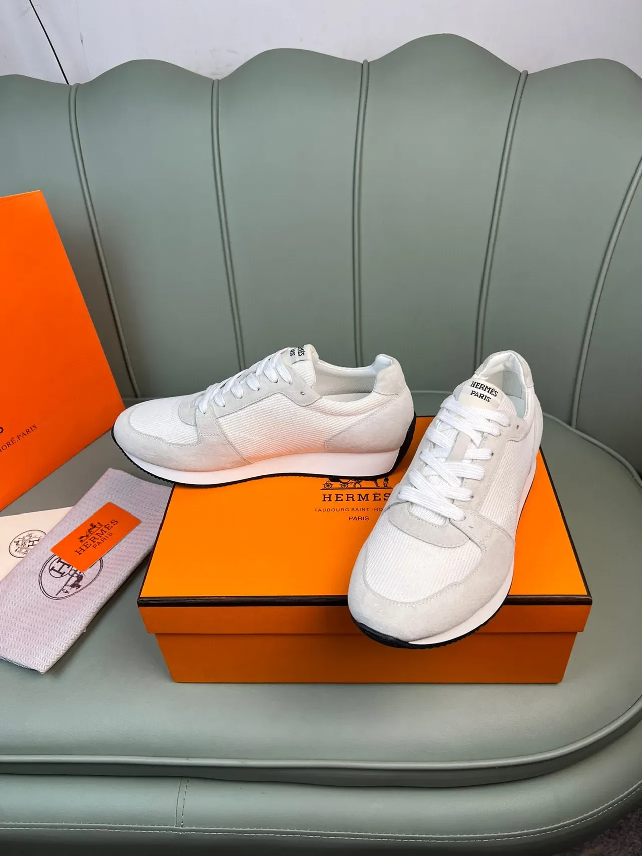 Hermès Lifestyle Sneaker Off-White and Gray Low-Top Sneakers 8