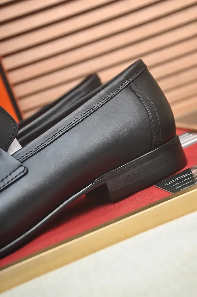 Hermès Oran Mocassins de Couro Preto com Fivela H 2